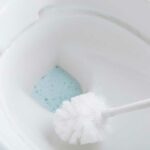 comment-bien-enlever-tartre-toilette