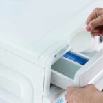 ou-mettre-lessive-assouplissant-machine-laver