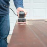comment-poncer-porte-bois-parfaitement